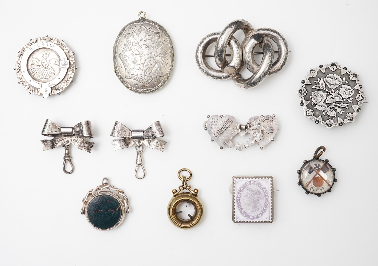 A collection of jewels, late 19th/early 20th century